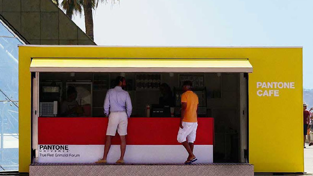 Pantone Cafe
